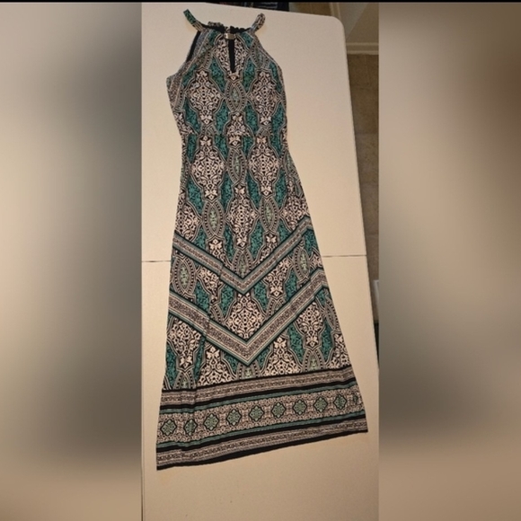 White House Black Market Dresses & Skirts - White House Black Market Teal and Black Patterned Maxi Dress